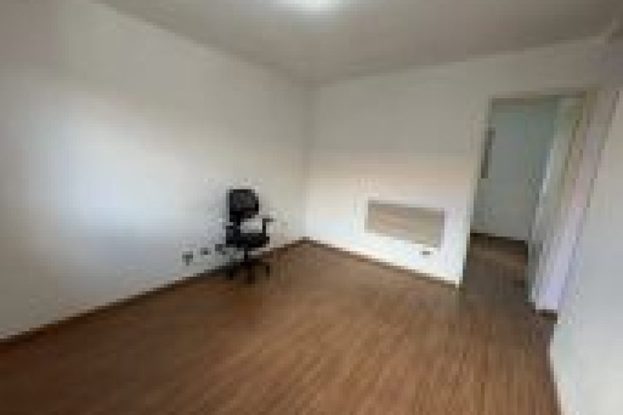 7b8140dad6c3d0d6df2f01633ecefb1a-1